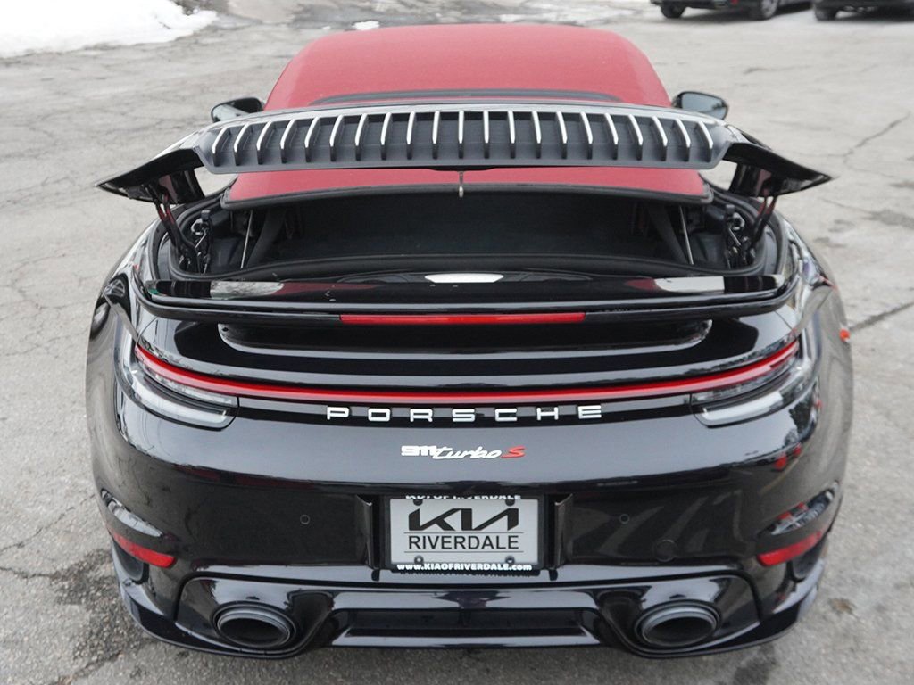 Used 2022 Porsche 911 Turbo S w/ 911 Turbo Sportdesign Package image 24