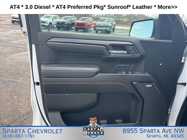 Used 2023 GMC Sierra 1500 AT4 w/ AT4 Preferred Package AWD/4WD image 9