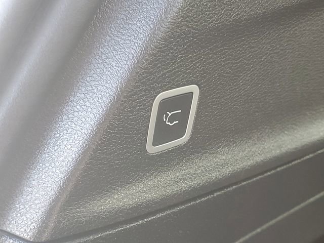 Used 2019 Chrysler Pacifica Touring-L Plus w/ S Appearance Package FWD image 8