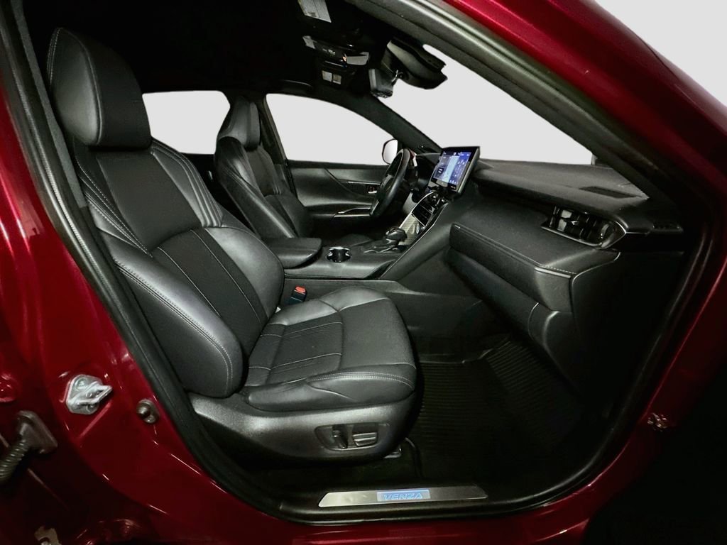 Certified 2021 Toyota Venza Limited w/ Advanced Technology Package image 35