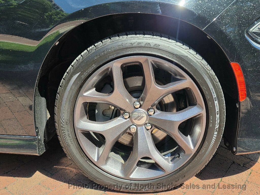Used 2019 Dodge Charger GT RWD image 12