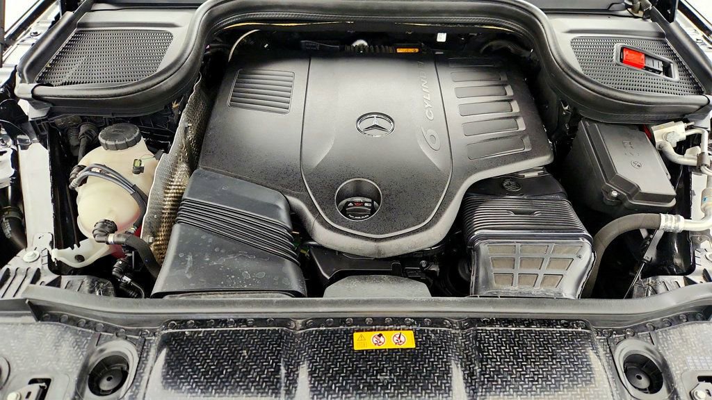 Used 2024 Mercedes-Benz GLE 450 4MATIC w/ AMG Line Exterior image 25