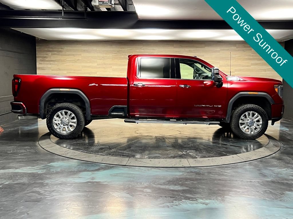 Used 2022 GMC Sierra 3500 Denali w/ Denali Ultimate Package AWD/4WD image 25