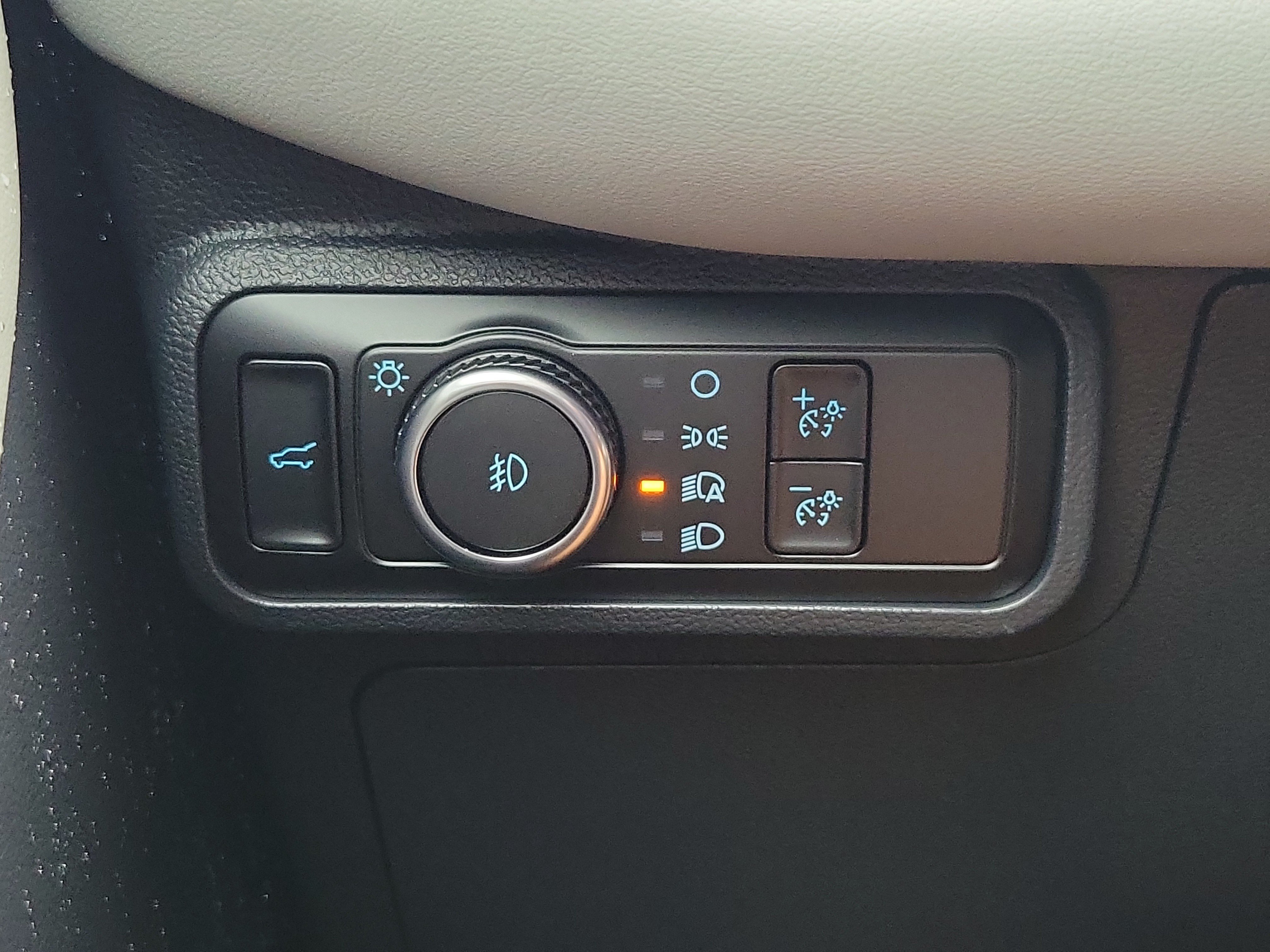 New 2026 Ford Explorer Active w/ Active Comfort Package RWD image 18