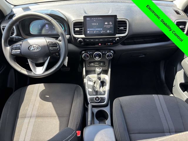 Used 2023 Hyundai Venue SEL FWD image 24
