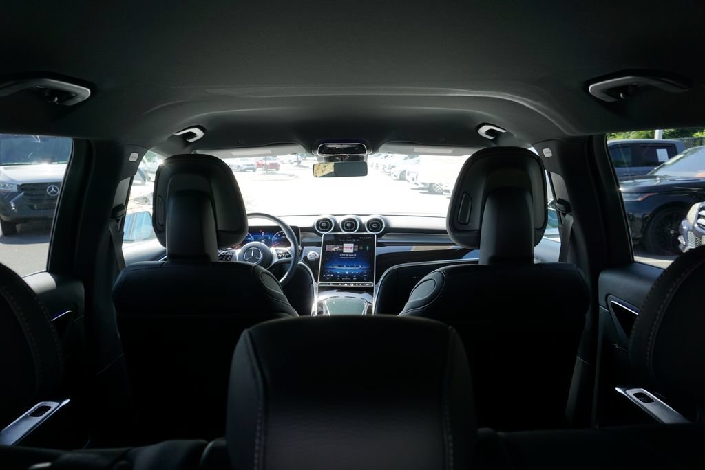 Certified 2025 Mercedes-Benz GLC 300 image 31