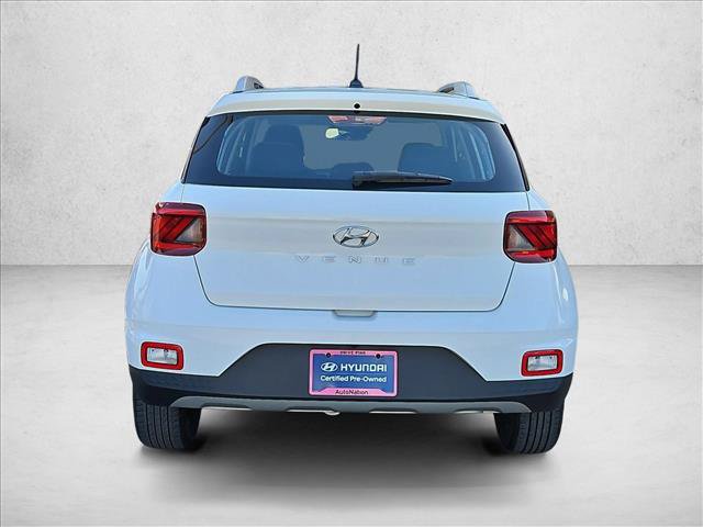 Certified 2025 Hyundai Venue SEL FWD image 7