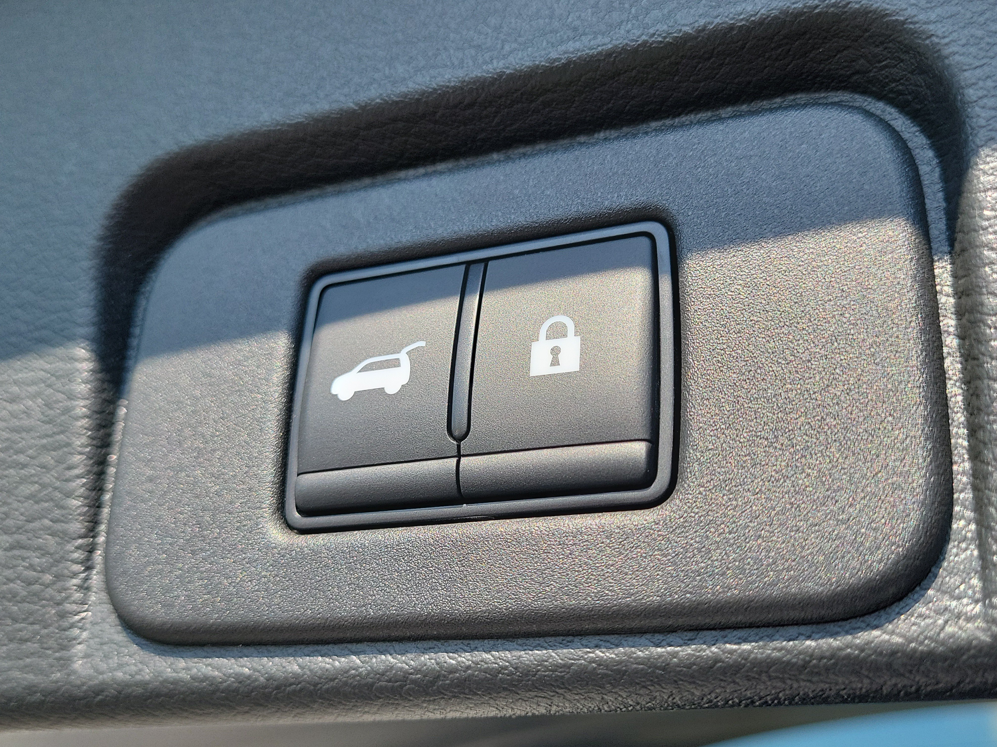 Certified 2024 Nissan Rogue Platinum FWD image 7