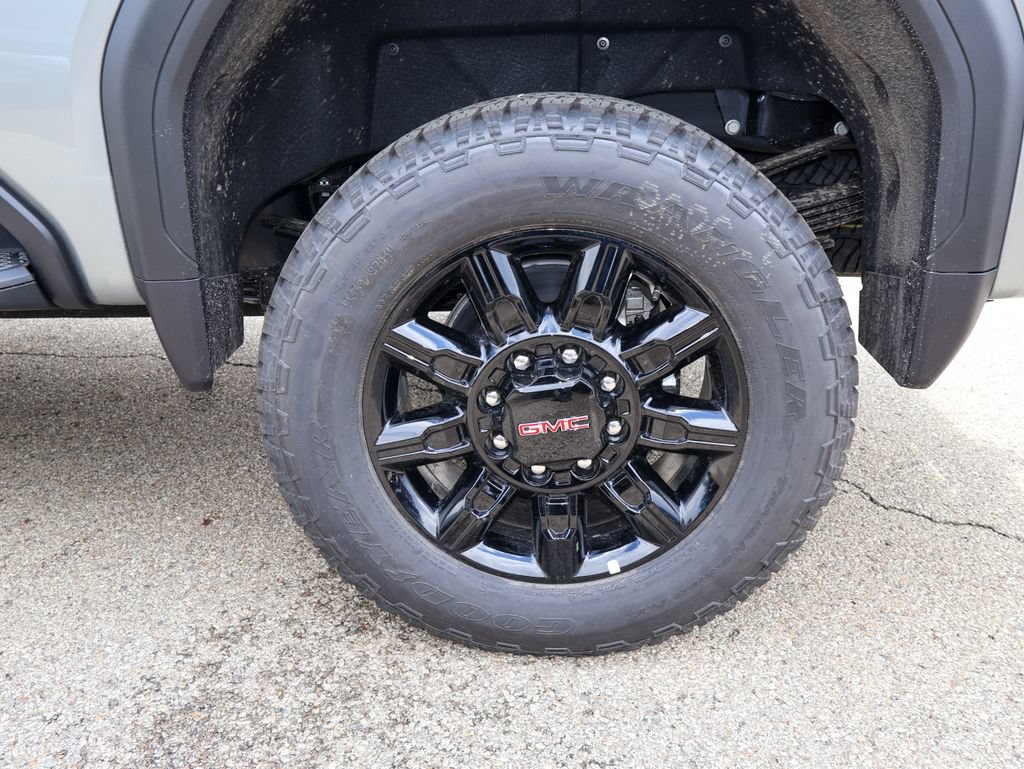 New 2026 GMC Sierra 2500 AT4 w/ AT4 Premium Plus Package AWD/4WD image 38