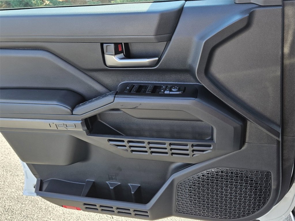 Used 2024 Toyota Tacoma TRD Sport image 30