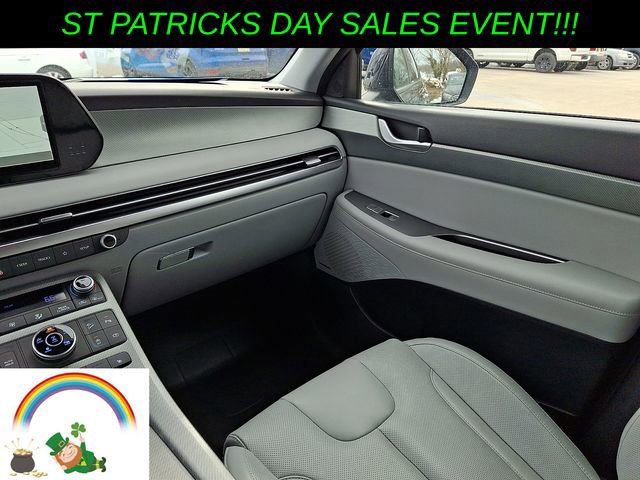 Used 2023 Hyundai Palisade SEL w/ Premium Package image 16