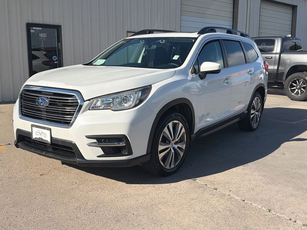 Used 2019 Subaru Ascent Premium w/ Popular Package #2 AWD/4WD image 1