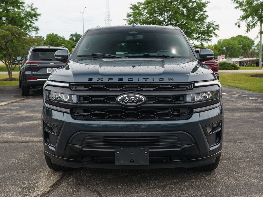 Used 2022 Ford Expedition Max Limited AWD/4WD image 3