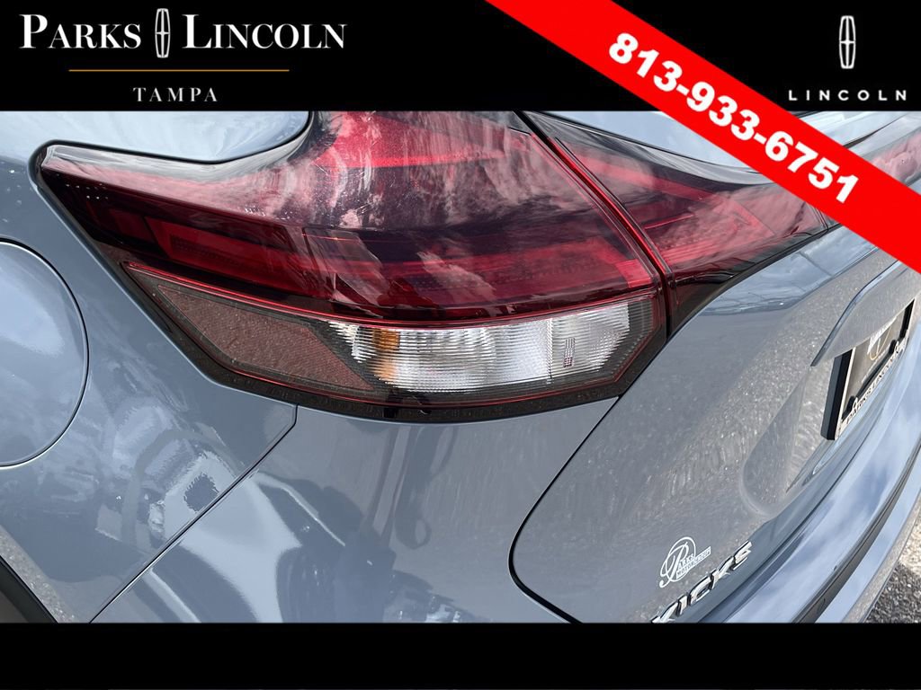 Used 2022 Nissan Kicks SV image 7