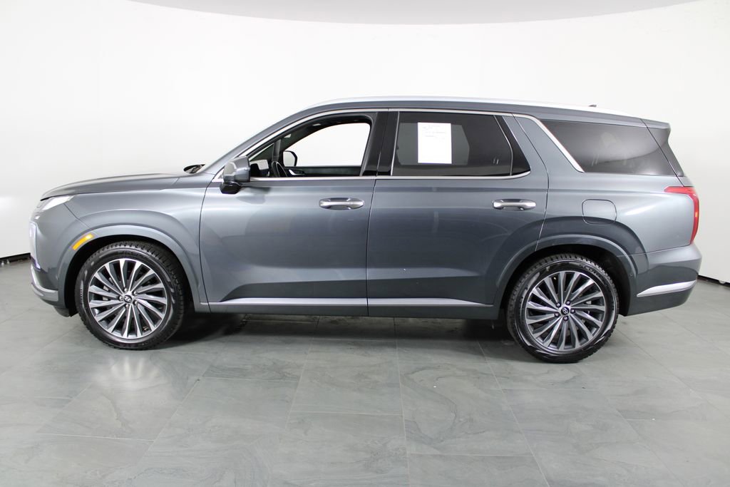 Used 2023 Hyundai Palisade Calligraphy image 11
