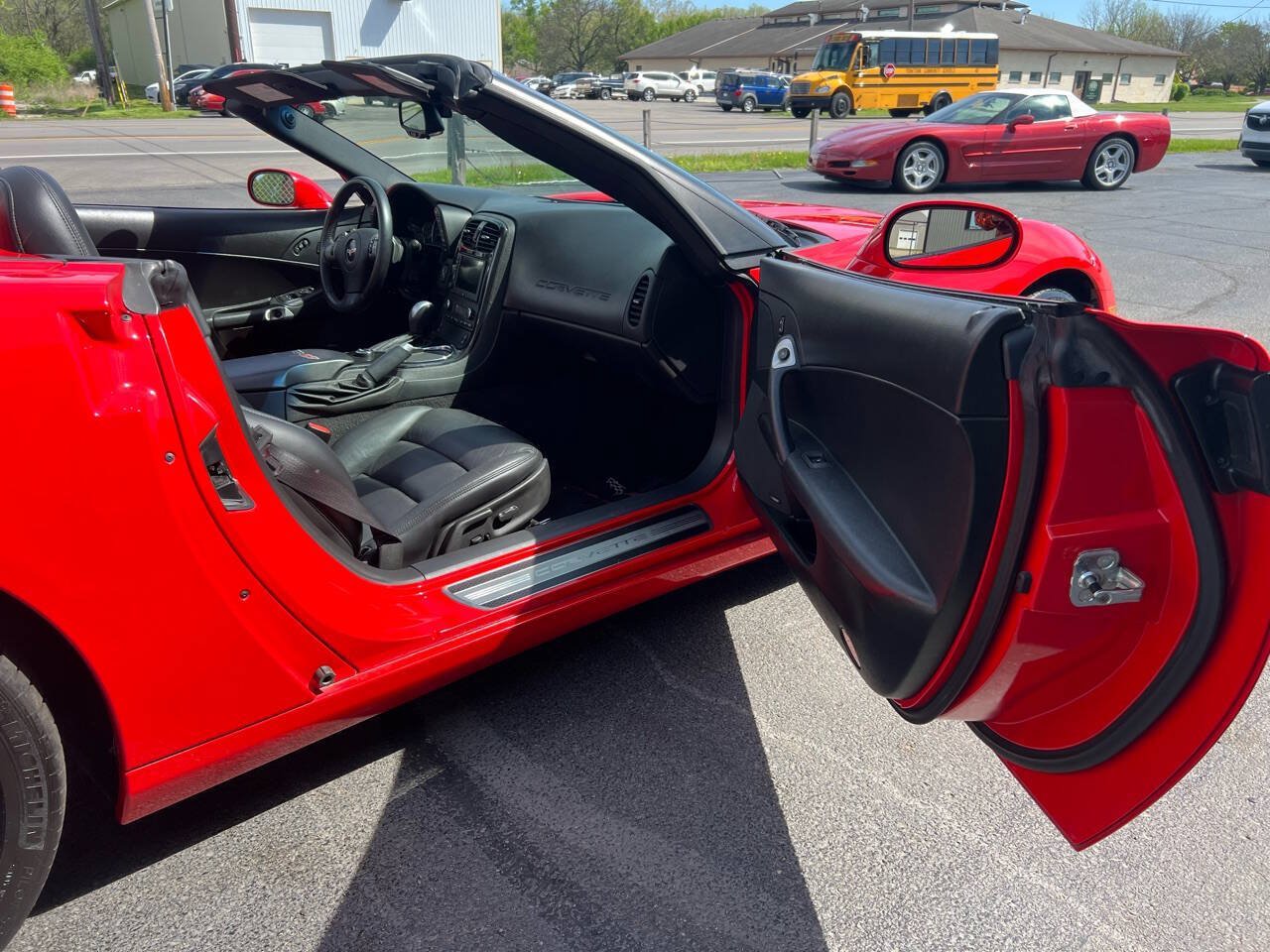 Used 2010 Chevrolet Corvette Convertible w/ Preferred Equipment Group RWD image 58