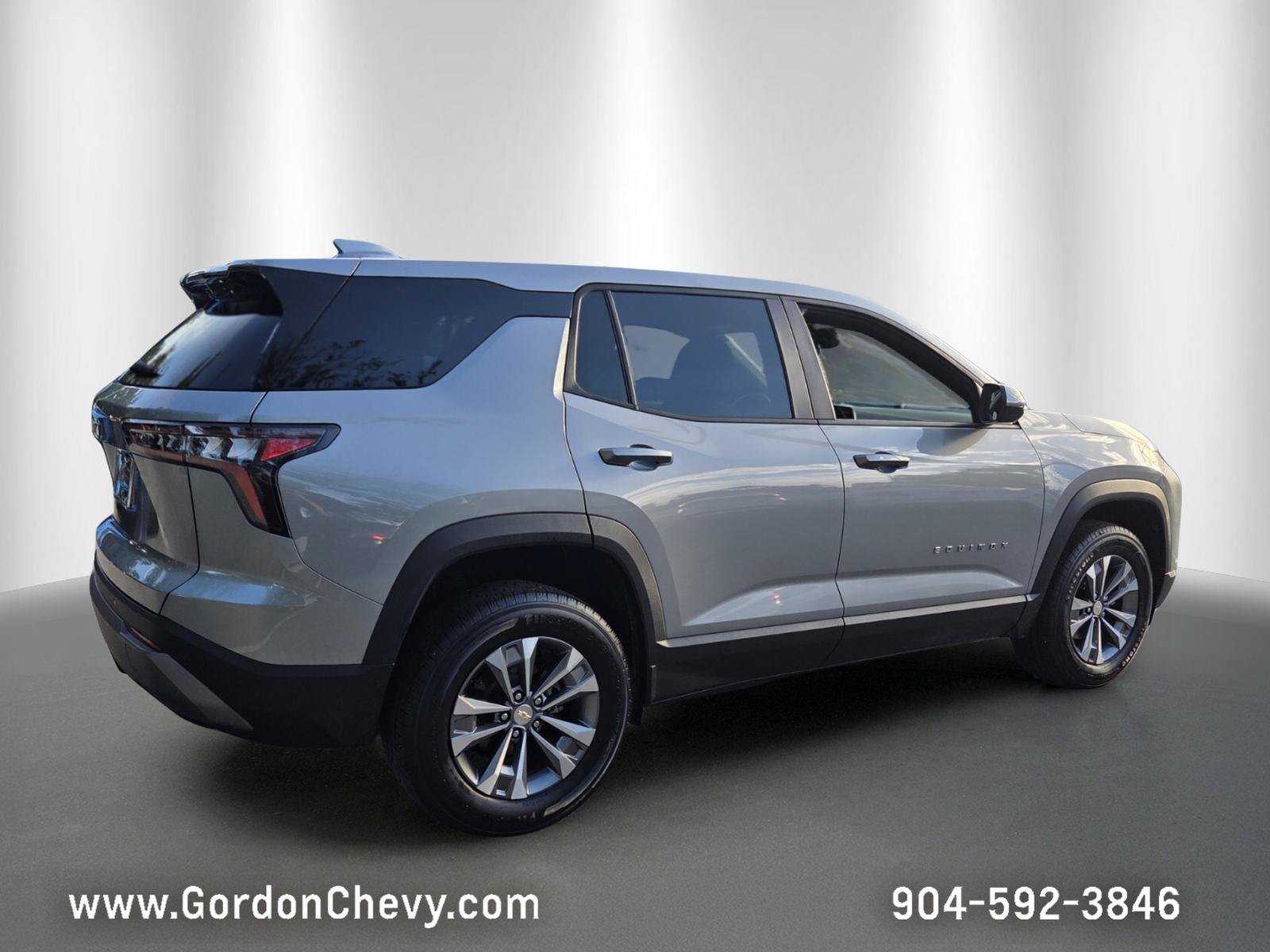 Used 2026 Chevrolet Equinox LT FWD image 6