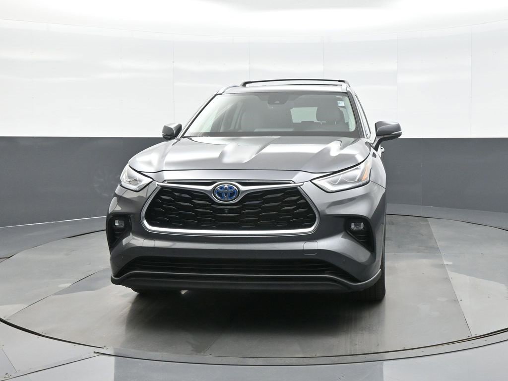 Used 2022 Toyota Highlander Limited image 2