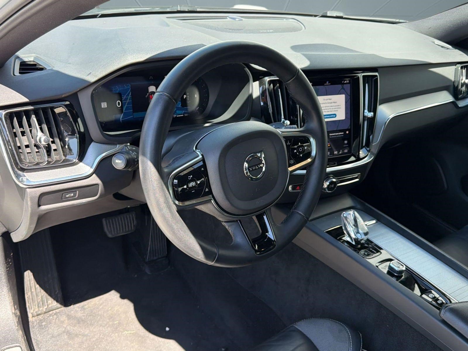 Used 2024 Volvo S60 B5 Plus FWD image 4