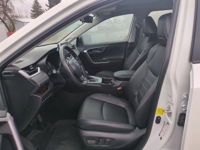 Used 2021 Toyota RAV4 Limited image 24