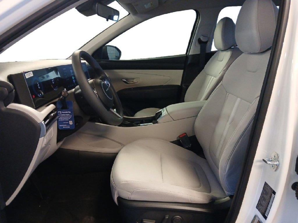 New 2026 Hyundai Tucson SEL Plus FWD image 9