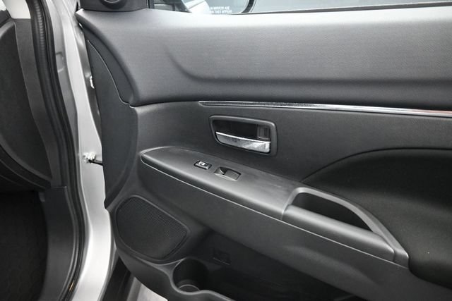 Used 2026 Mitsubishi Outlander Sport LE AWD/4WD image 24