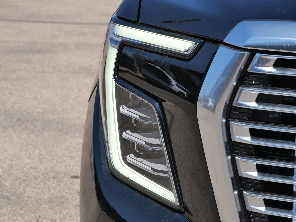New 2026 GMC Yukon XL Denali w/ Sun & Power Step Package AWD/4WD image 4