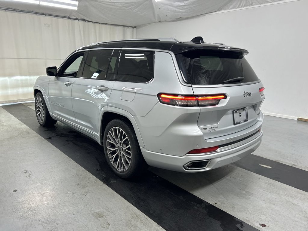 Used 2023 Jeep Grand Cherokee L Summit AWD/4WD image 7