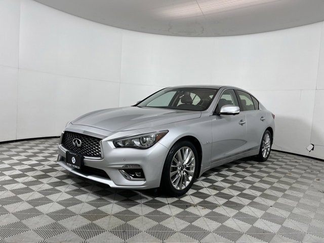 Used 2020 INFINITI Q50 Luxe w/ Essential Package (3.0T Luxe) image 3