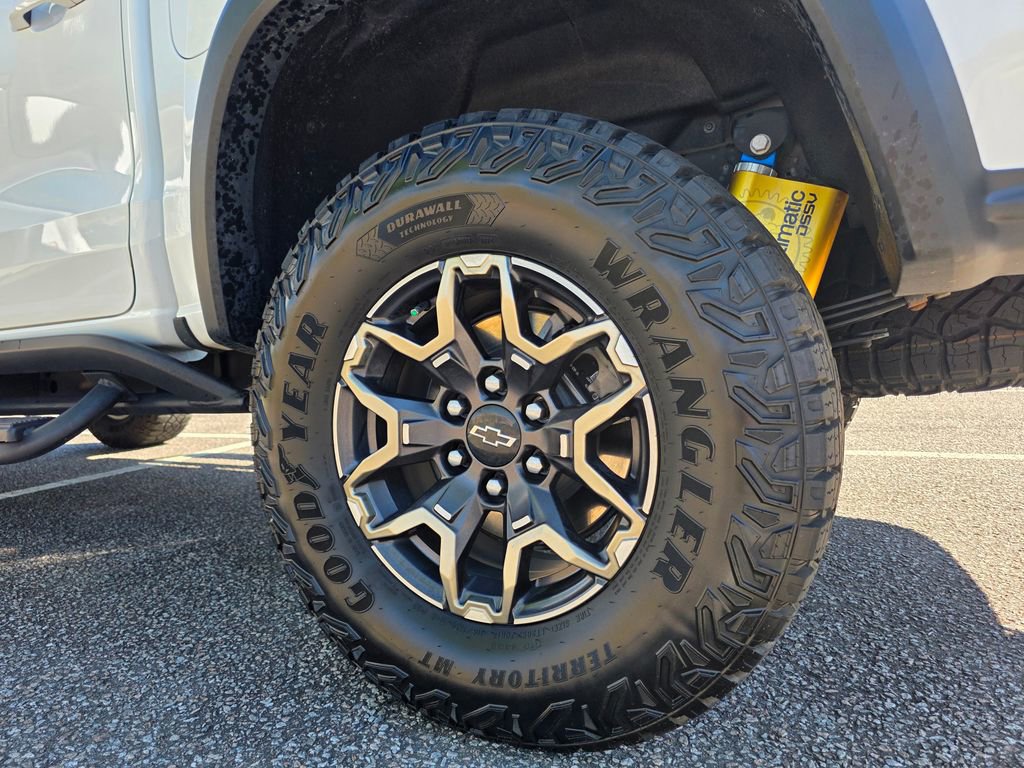 Certified 2024 Chevrolet Colorado ZR2 AWD/4WD image 34