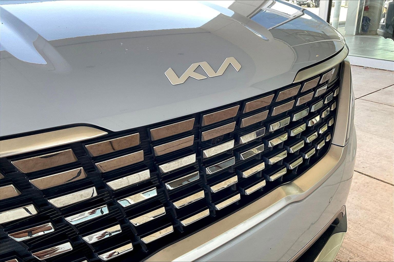 Used 2024 Kia Carnival SX image 31