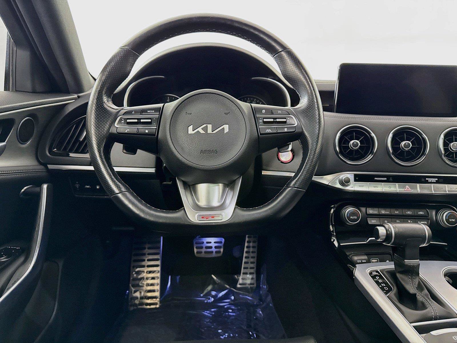 Used 2022 Kia Stinger GT1 AWD/4WD image 31