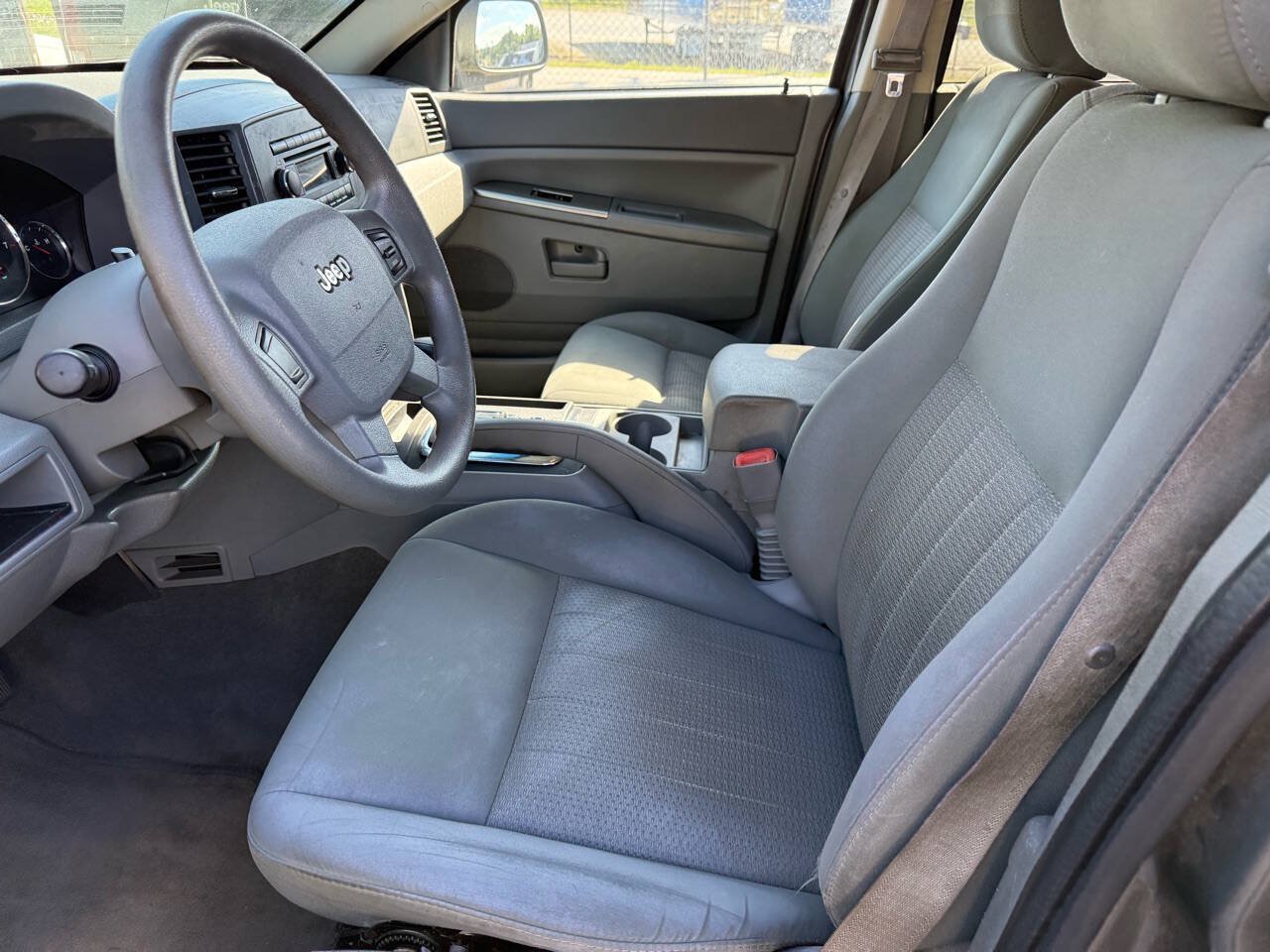 Used 2007 Jeep Grand Cherokee Laredo AWD/4WD image 15