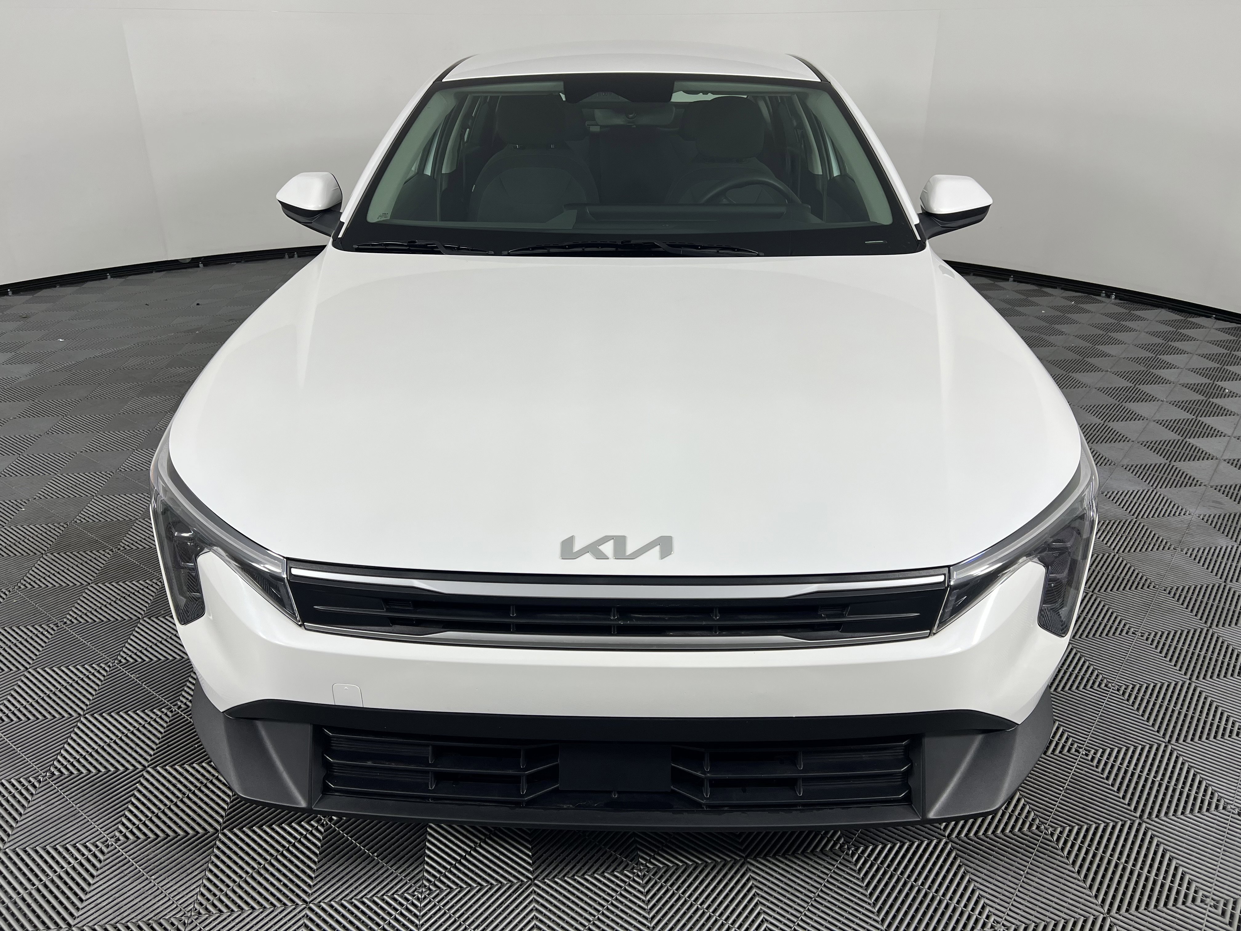 Used 2025 Kia K4 FWD image 5