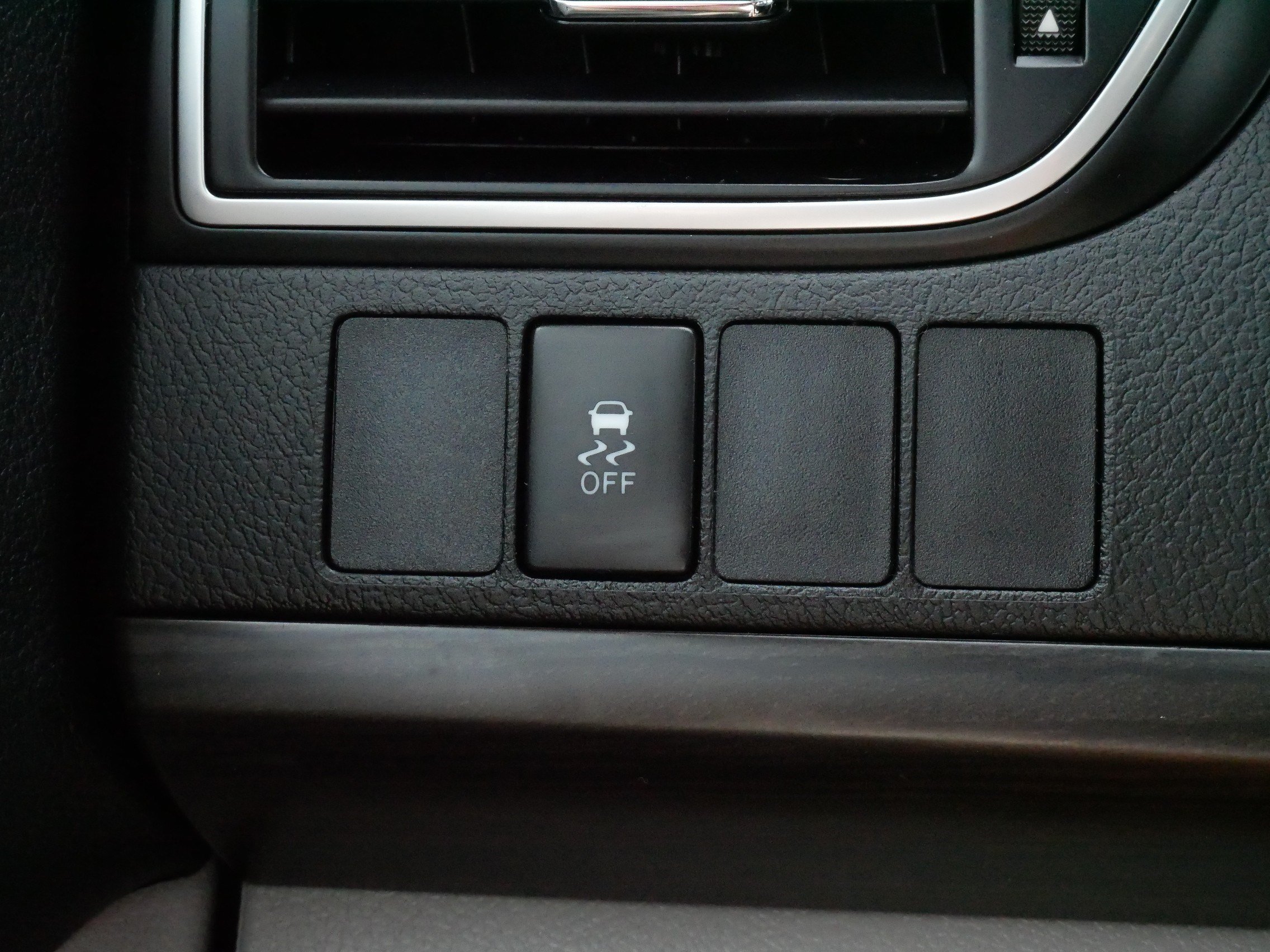 Used 2015 Toyota Camry LE FWD image 27