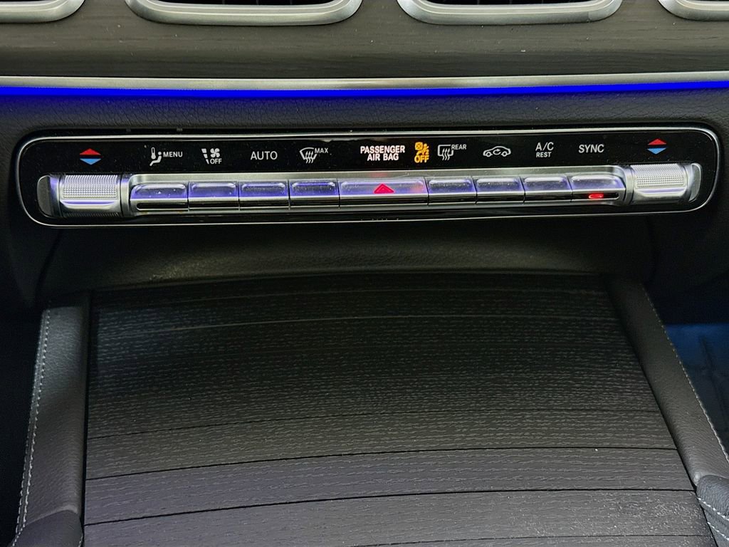 Used 2025 Mercedes-Benz GLS 450 4MATIC image 16