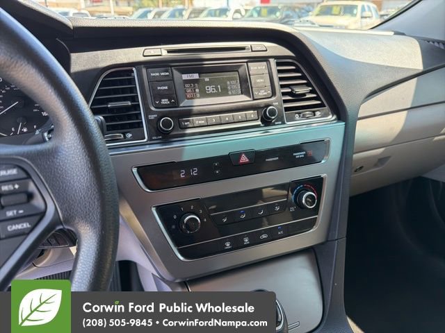 Used 2017 Hyundai Sonata SE FWD image 19