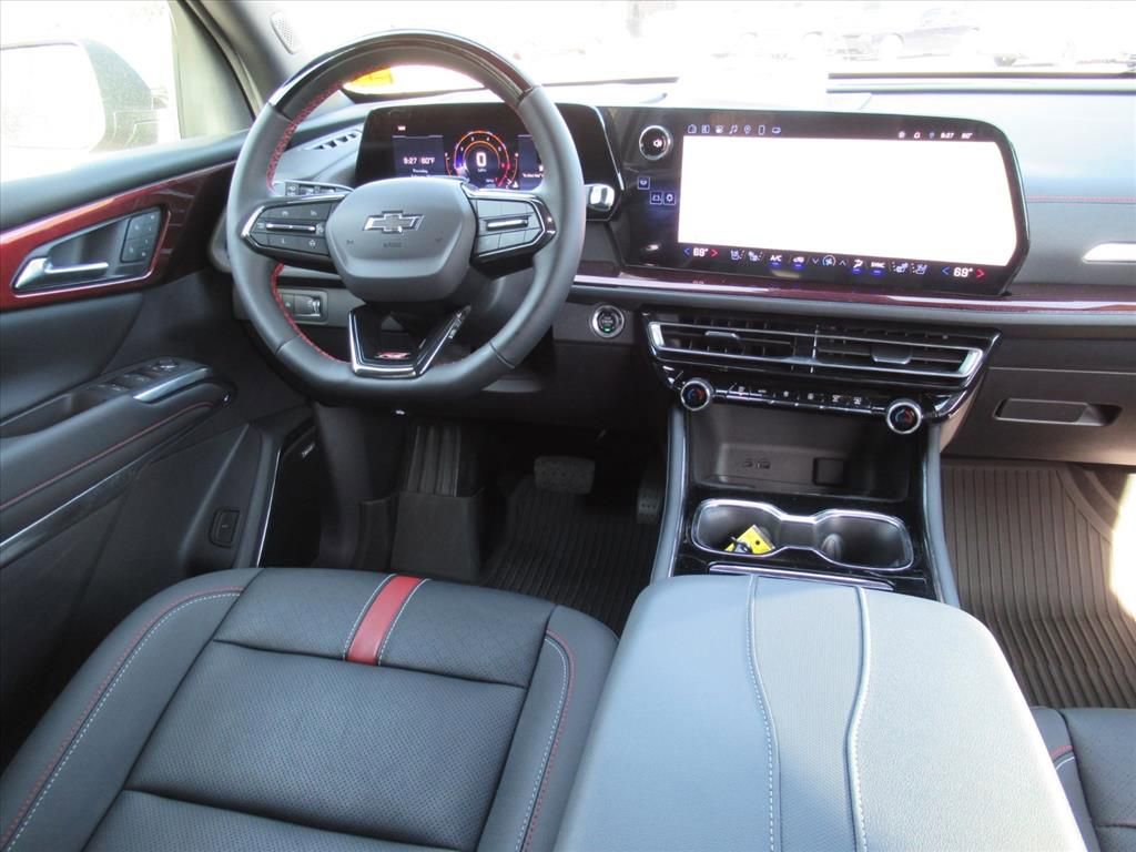 Used 2024 Chevrolet Traverse RS w/ LPO, Floor Liner Package image 12