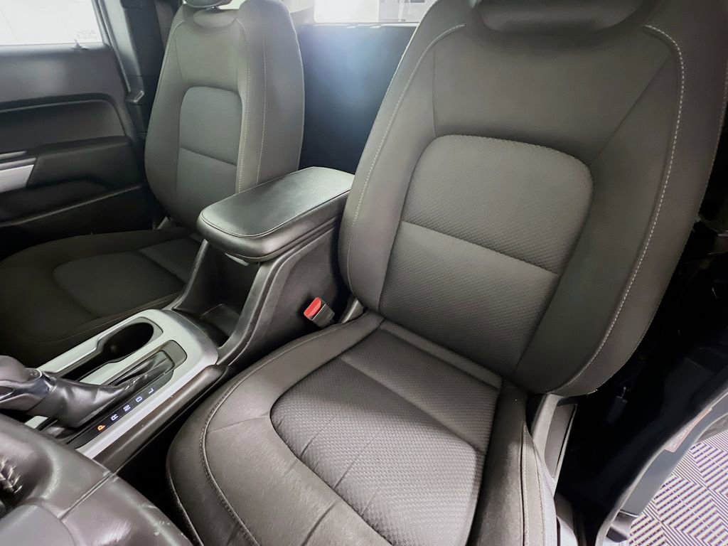 Used 2022 Chevrolet Colorado LT w/ Fleet Safety Package image 19