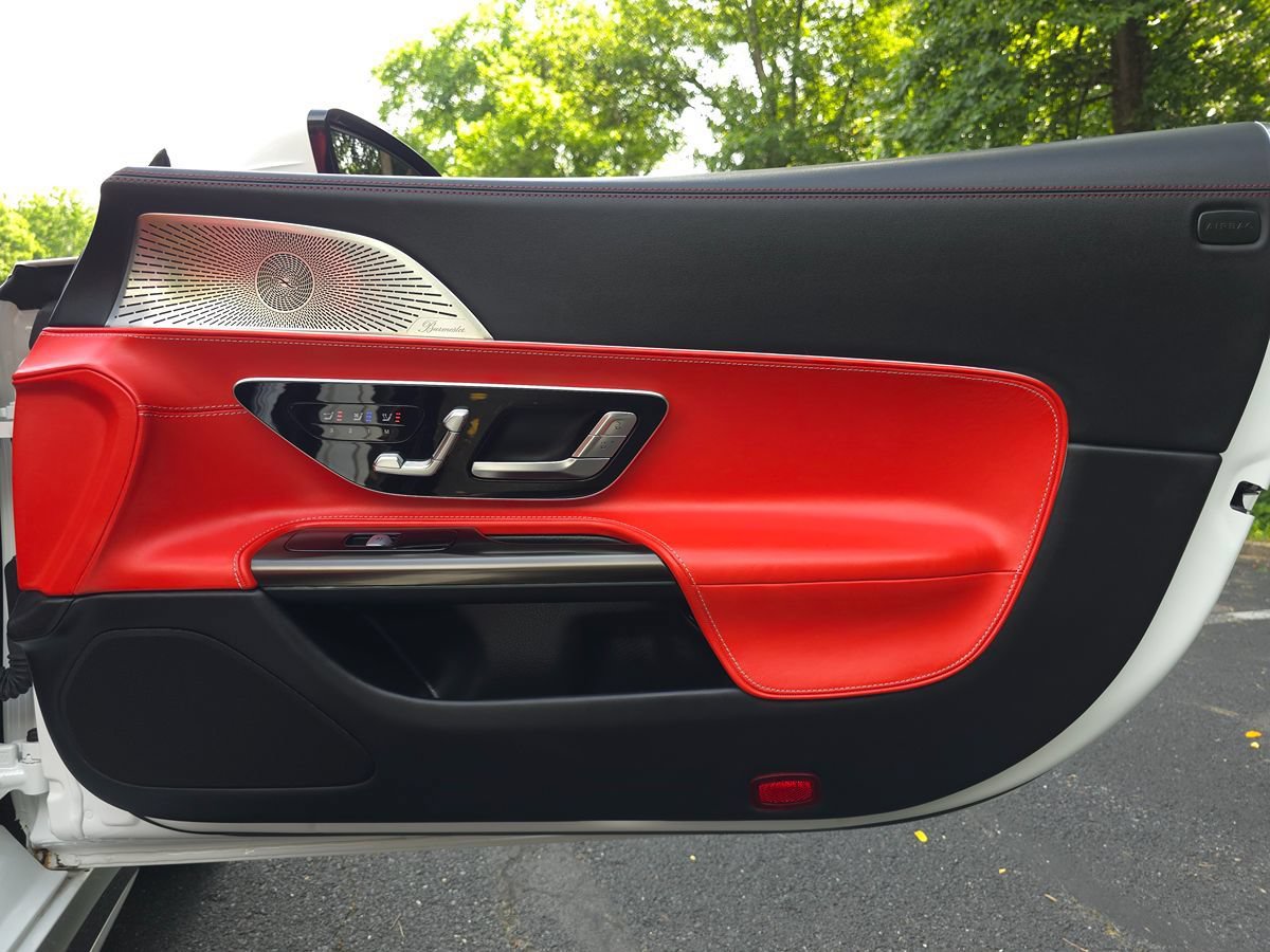 Used 2023 Mercedes-Benz SL 43 AMG image 30