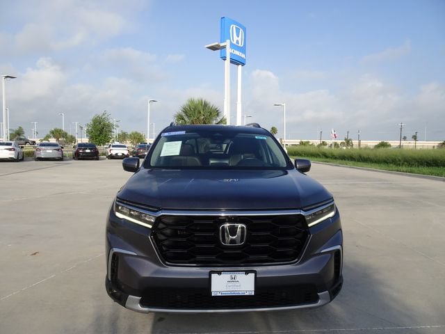 Certified 2023 Honda Pilot Elite image 2