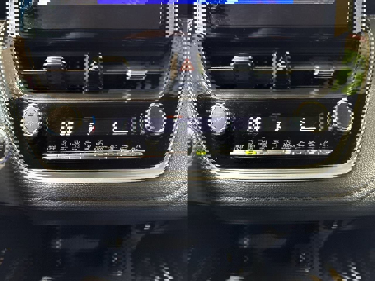 Certified 2023 Toyota Corolla XSE image 20