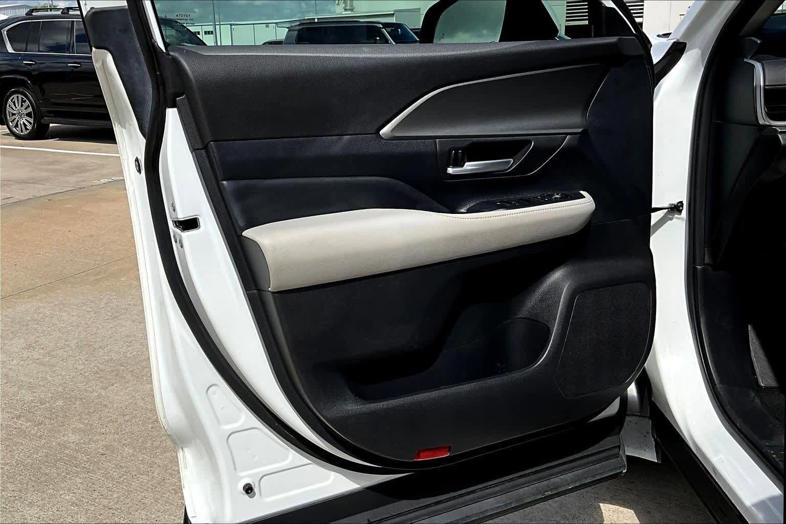 Used 2024 Toyota Grand Highlander XLE image 22