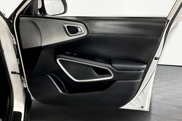 Used 2022 Kia Soul LX w/ Technology Package image 26