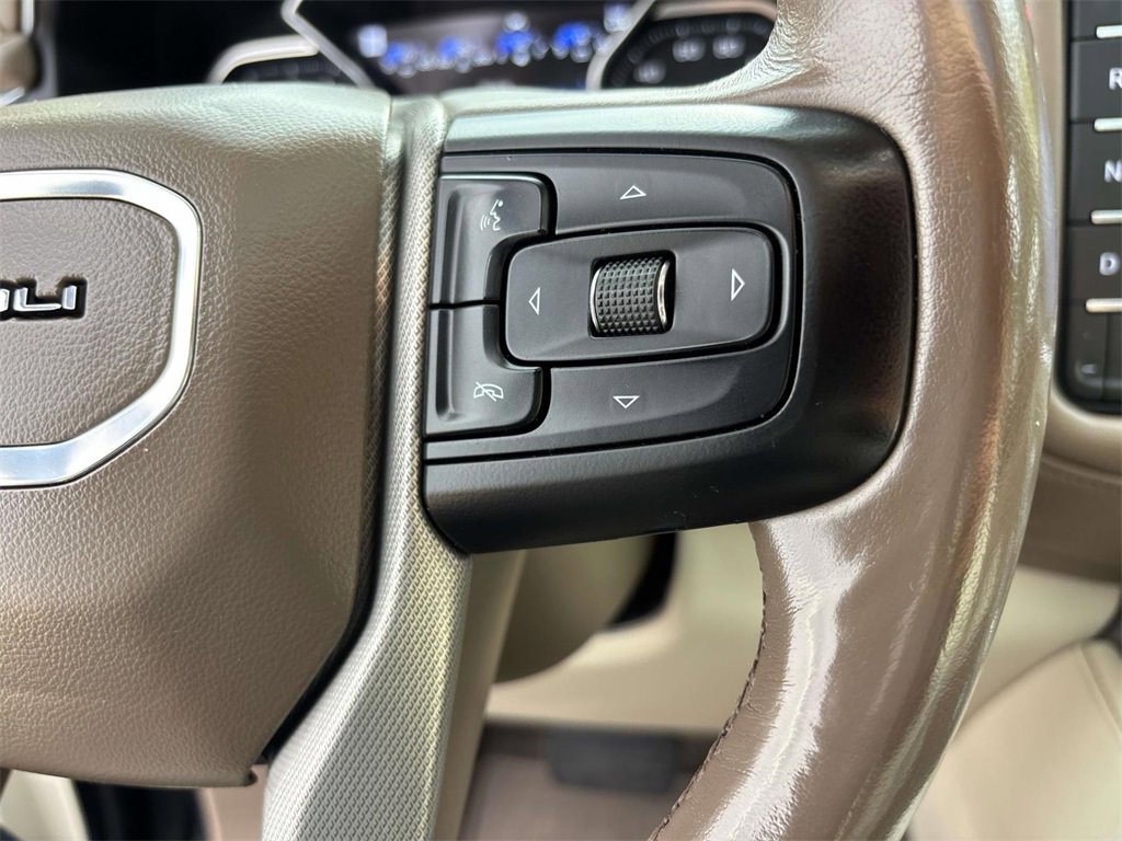 Used 2021 GMC Yukon Denali w/ Denali Ultimate Package image 25