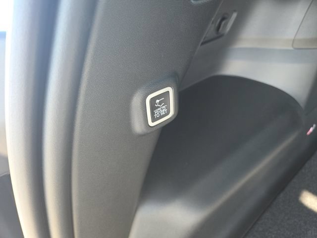 New 2026 Jeep Cherokee Limited AWD/4WD image 7