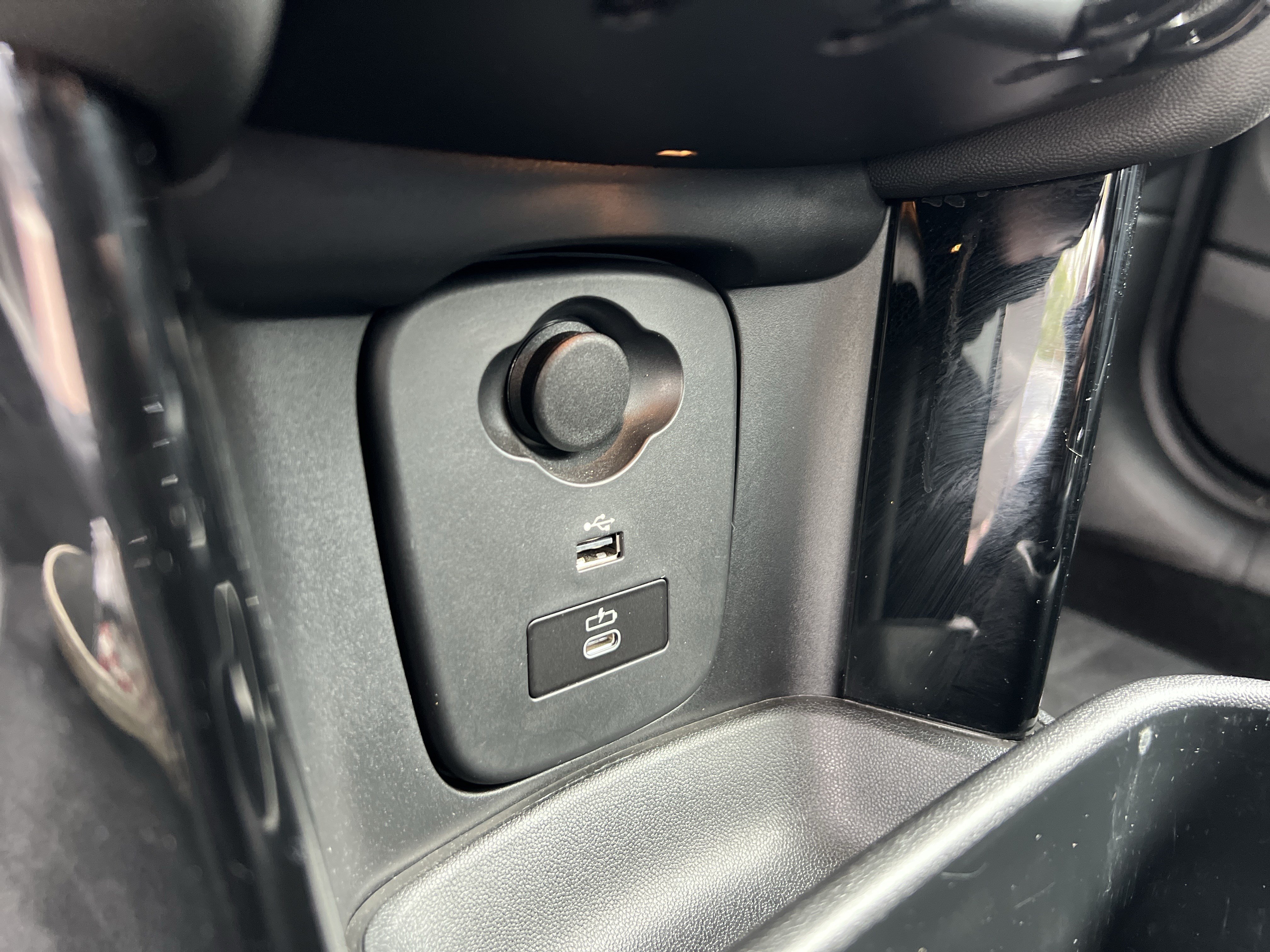 Used 2024 MINI Cooper John Cooper Works FWD image 39