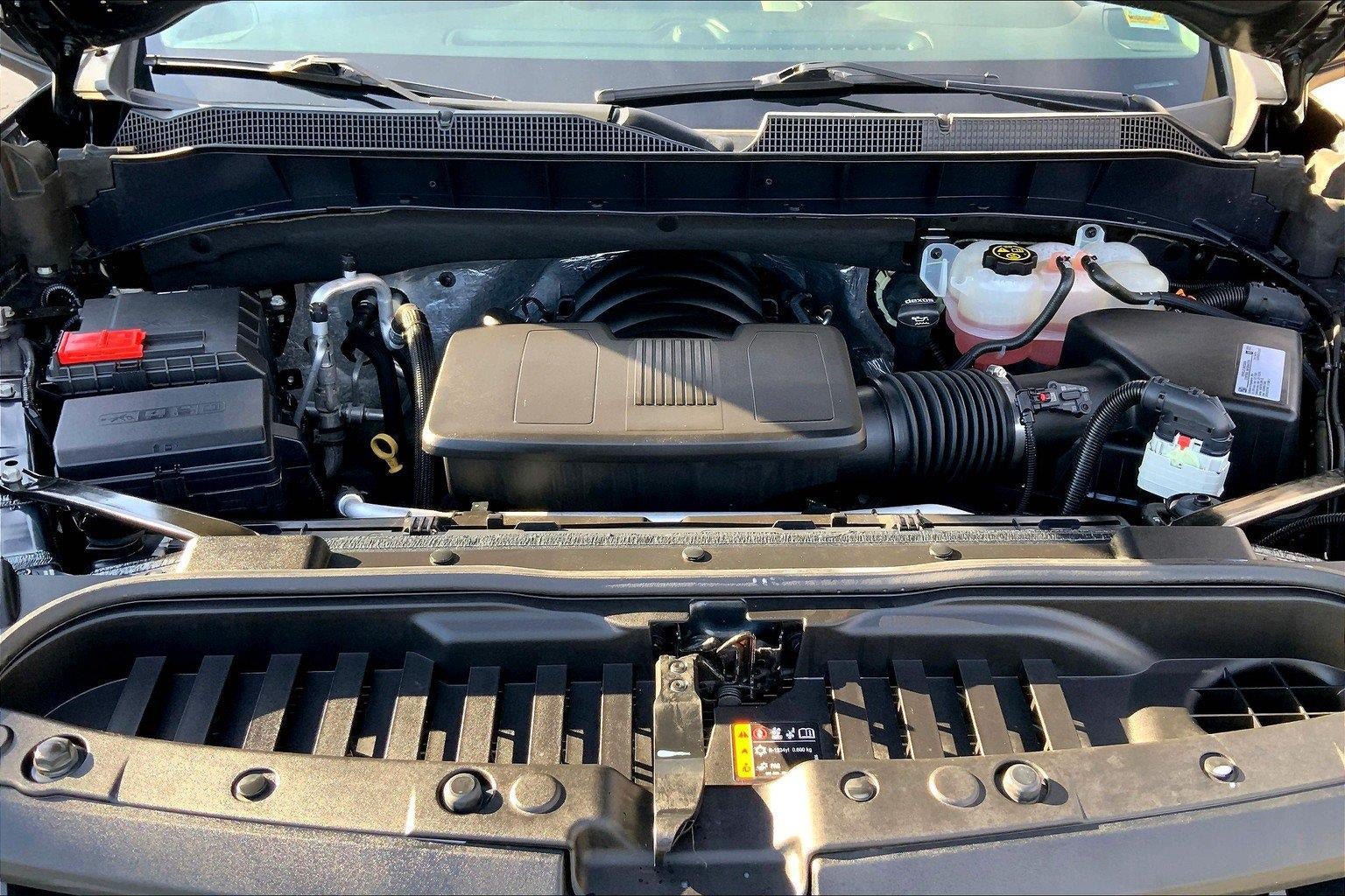 Used 2019 Chevrolet Silverado 1500 LT w/ All-Star Edition AWD/4WD image 9