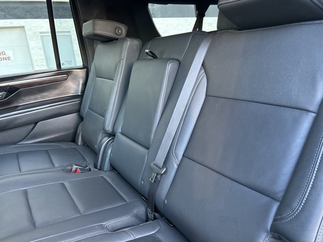 Used 2025 Chevrolet Suburban LT AWD/4WD image 22