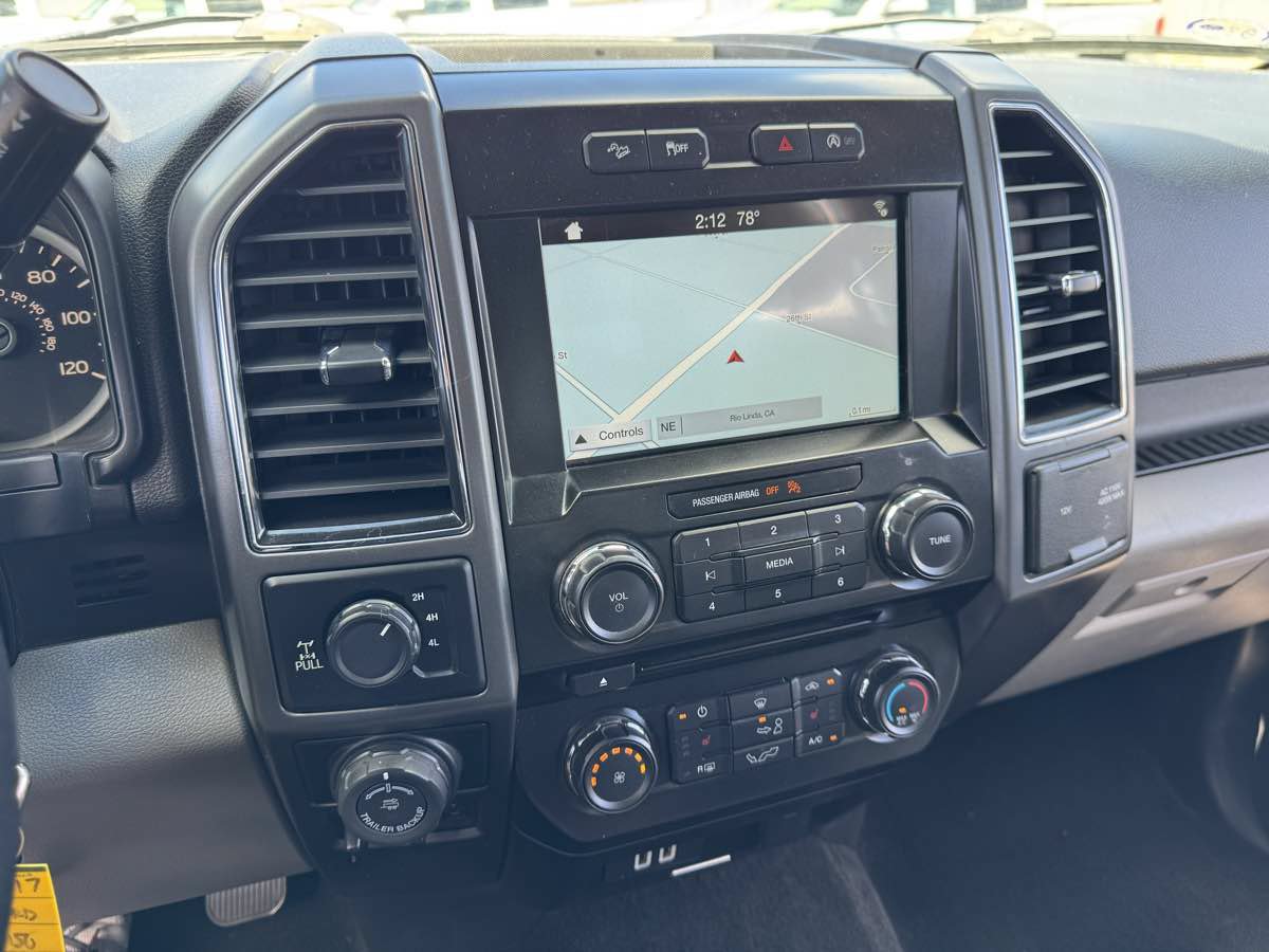 Used 2017 Ford F150 XLT AWD/4WD image 26